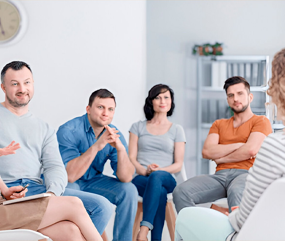 Charlas y alianzas con instituciones educativas